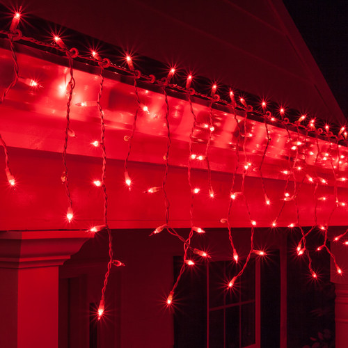 WGC-15235 - Mini Red Incandescent Icicle Lights, 150 Lights, 9', White Wire, 3" Spacing - Wintergreen Corporation