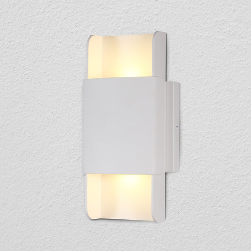 VONN Lighting VMW15610SW Atlas VMW15610SW 5" Up-Down Integrated LED Wall Sconce Light in White