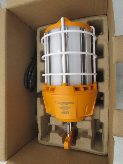 Satco S38946 Other Lighting Fixtures/Trim/Accessories Work Light Fixture 120V 100W