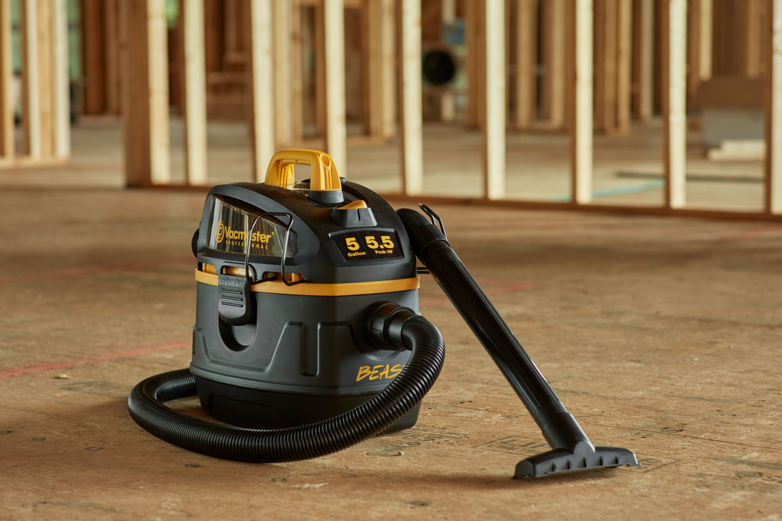5GALLON* 5.5 PEAK HP† WET/DRY VACUUM BEAST SERIES™ VFB511B 0201