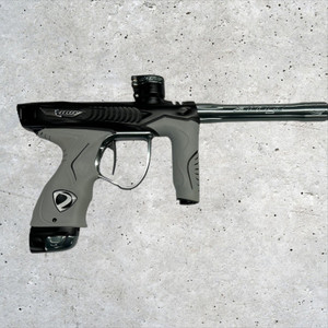 Used Dye M3+ ICON2 Paintball Marker Gun w / Case - Dark Matter Used Dye M3+ ICON2 Paintball Marker Gun w / Case - Dark Matter
