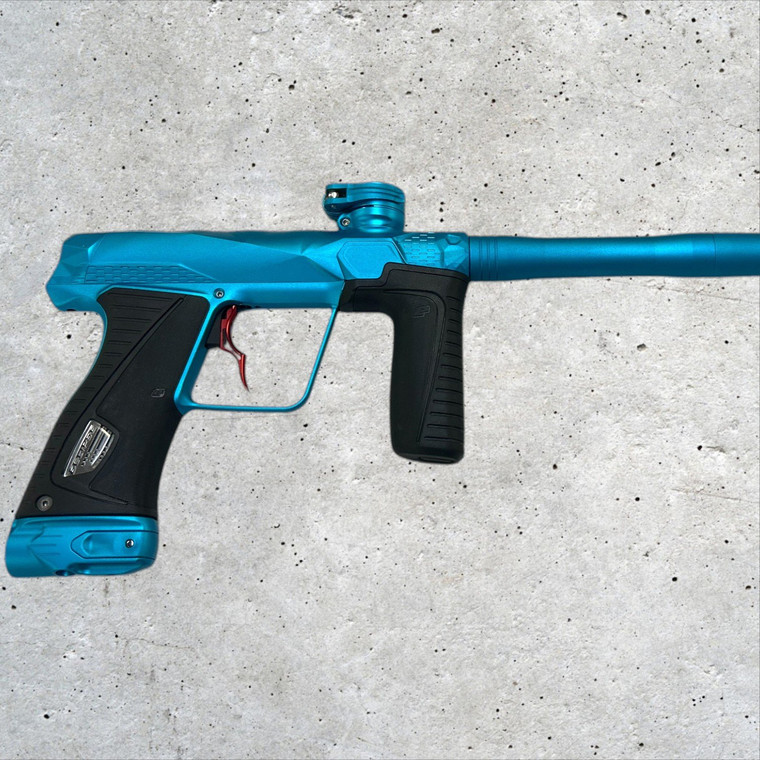 Used Infamous GTEK 180r Paintball Marker Gun w / Case - Teal
