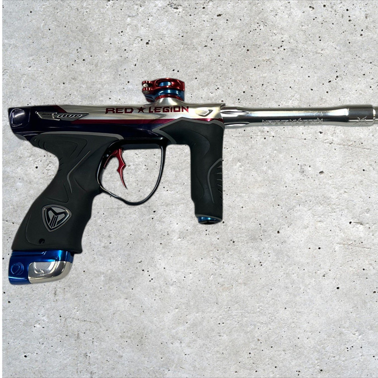 Used Dye M3+ Paintball Marker Gun w / Case - Russian Legion