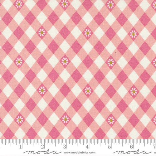 Moda Fabric - Maureen McCormick Flower Power - Bubblegum 33717-13 - Sold by 1/2 Yard Increments, Cut Continuously