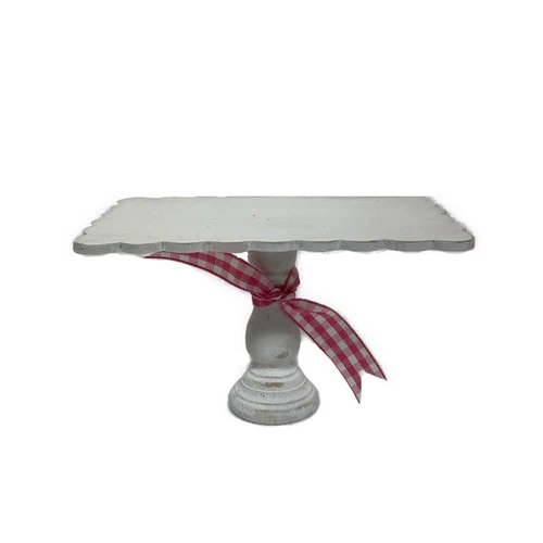 scalloped rectangle stand