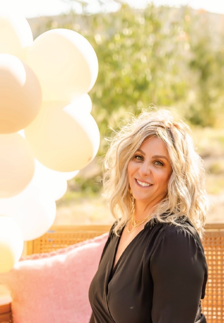 MEET CHRISTINE RHEINHARDT