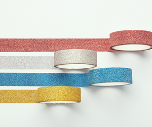 Ways to use Teacher's tape<sup>&trade;</sup>: DIY Glitter Ribbon for Wrapping
