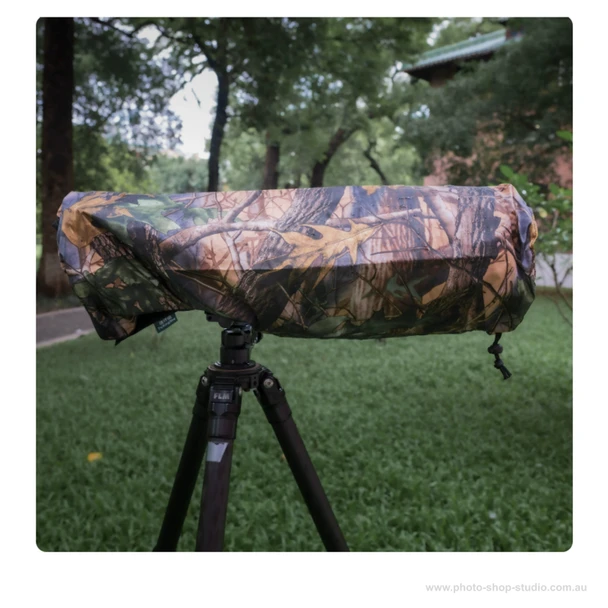 Fotolux 78cm tree camouflage camera and lens rain cover in use