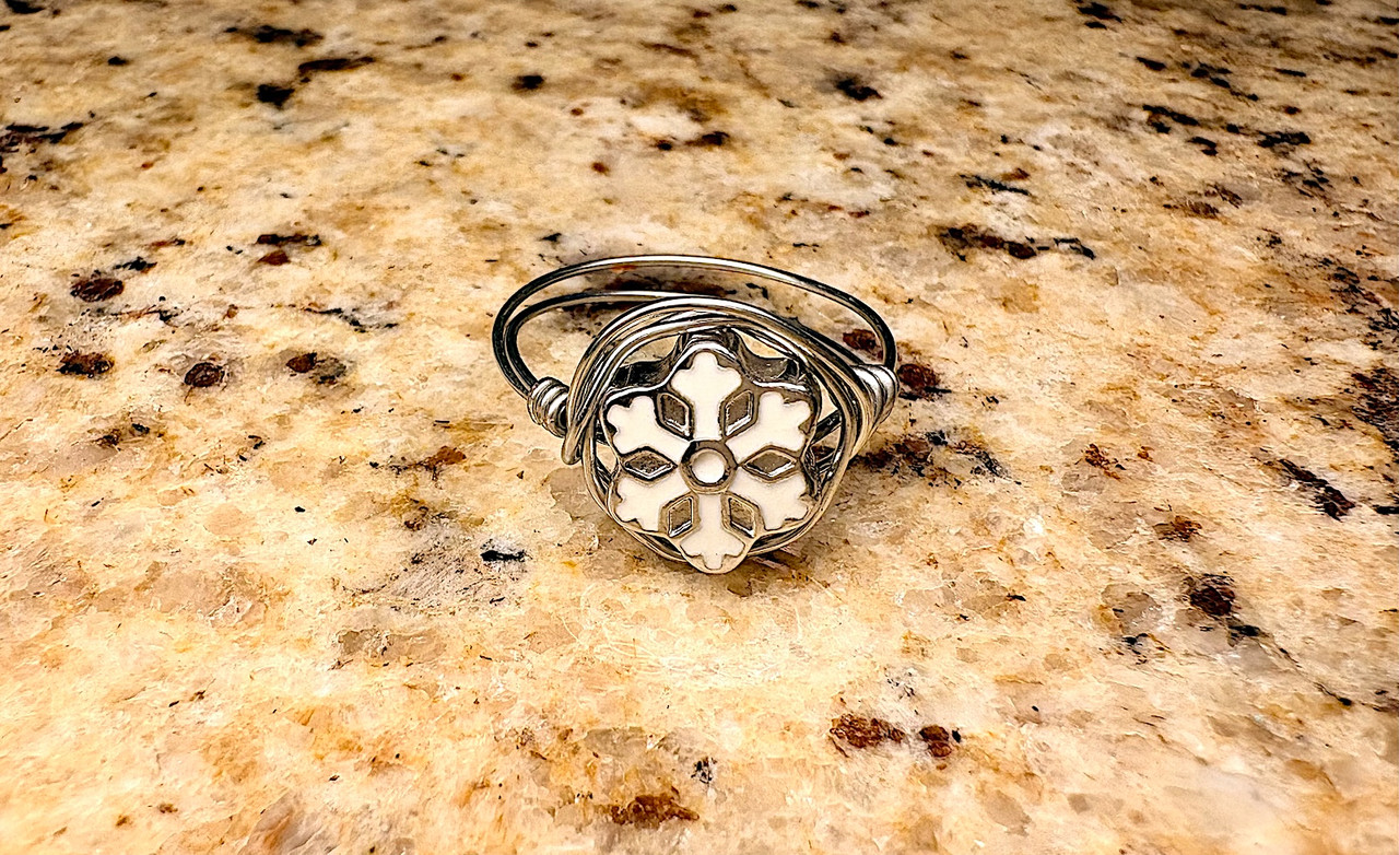 silver snowflake ring by nicmarie