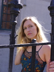 san-francisco-fence.-nicole-kosh-modeling-225x300.jpg san-francisco-fence.-nicole-kosh-modeling-225x300.jpg