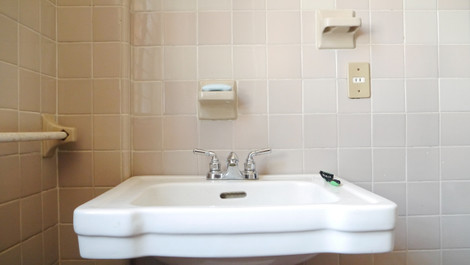 Say Goodbye to Moldy Caulk: Tips for Removing Sink Caulking