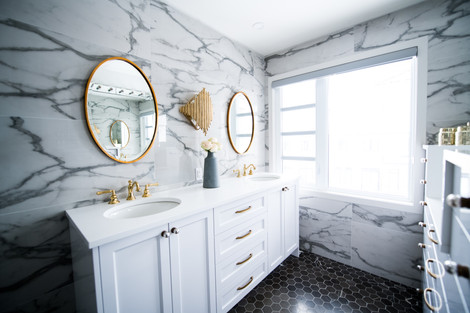 5 Bathroom Vanity Trends to Share with Clients 