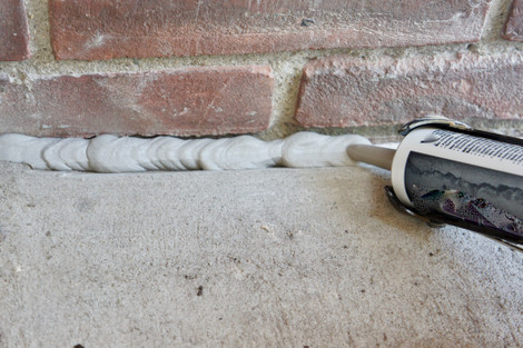 Signs It's Time to Replace Your Silicone Sealant