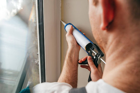 What’s the Difference Between Epoxy and Silicone? What’s the Difference Between Epoxy and Silicone?