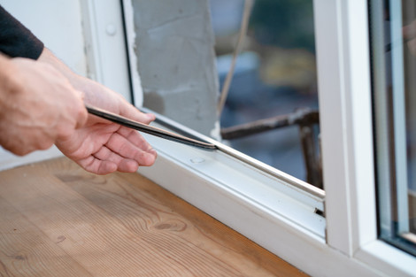 How to Remove Silicone Caulk from Window Frames