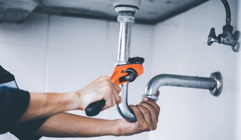 Should Plumbers Use Silicone Sealant?