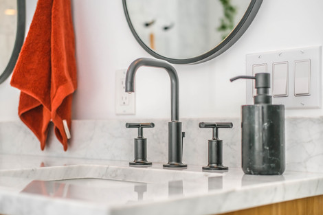 Signs to Replace Your Bathroom Sink