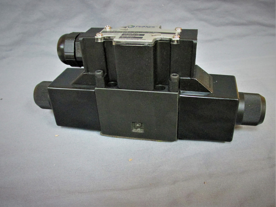 Comatrol by Danfoss DCV03 & DCV05 hydraulic directional control solenoid valves Comatrol by Danfoss DCV03 & DCV05 hydraulic directional control solenoid valves