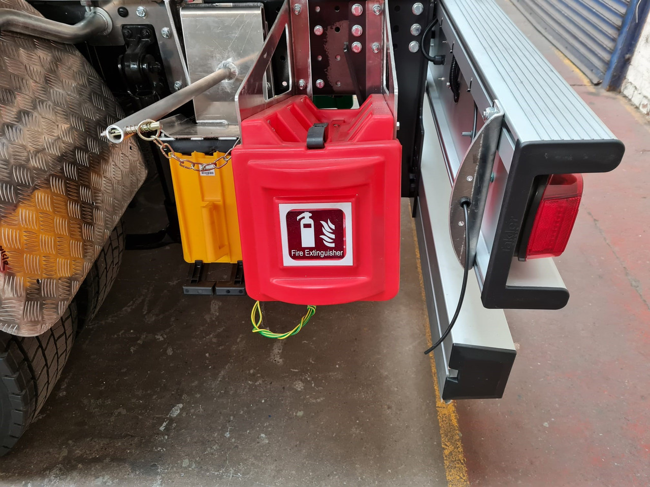 BettsHD Top Loading Fire Extinguisher Case