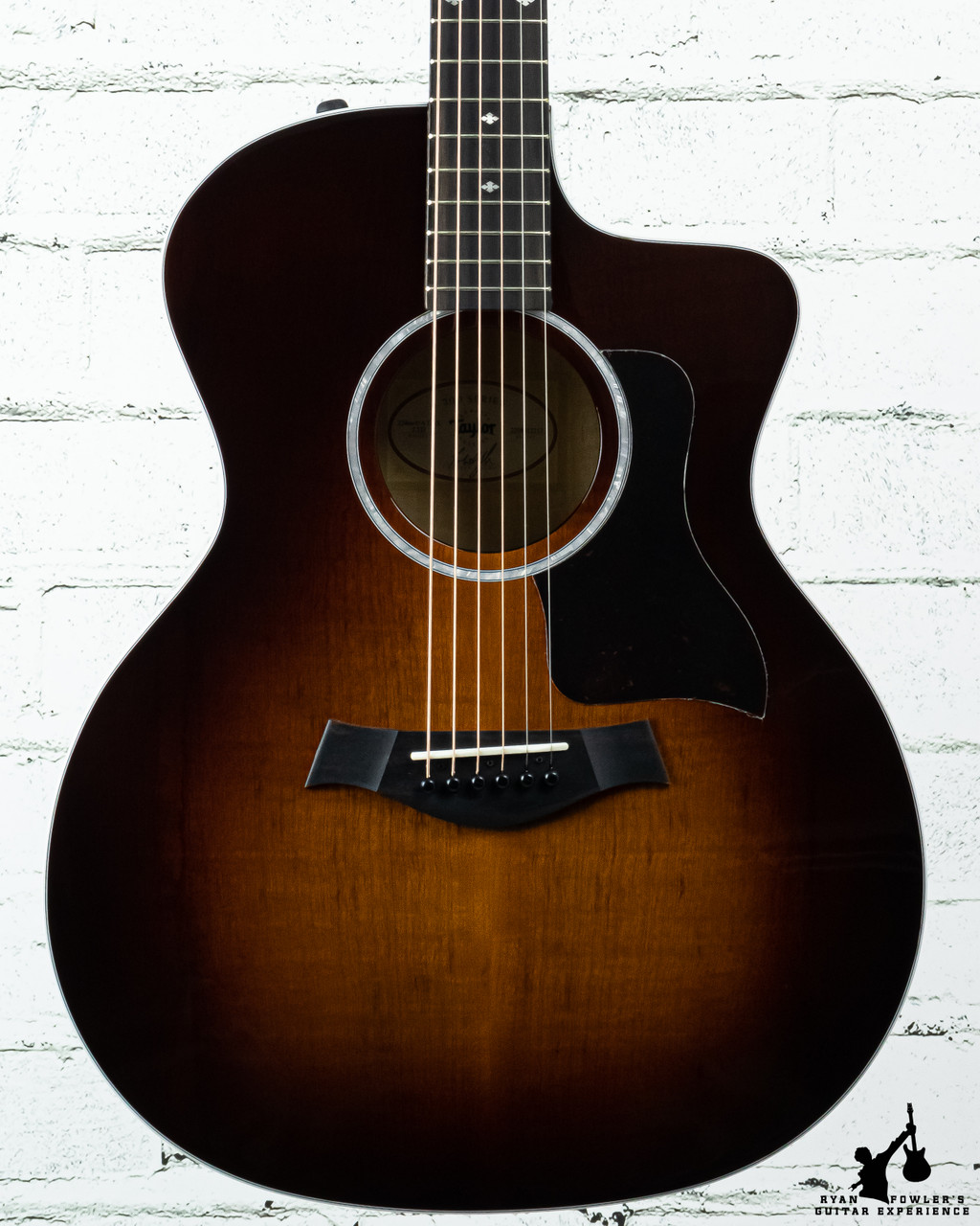 Taylor 224ce-UA DLX LTD Urban Ash Sunburst w/ Case (#2213)