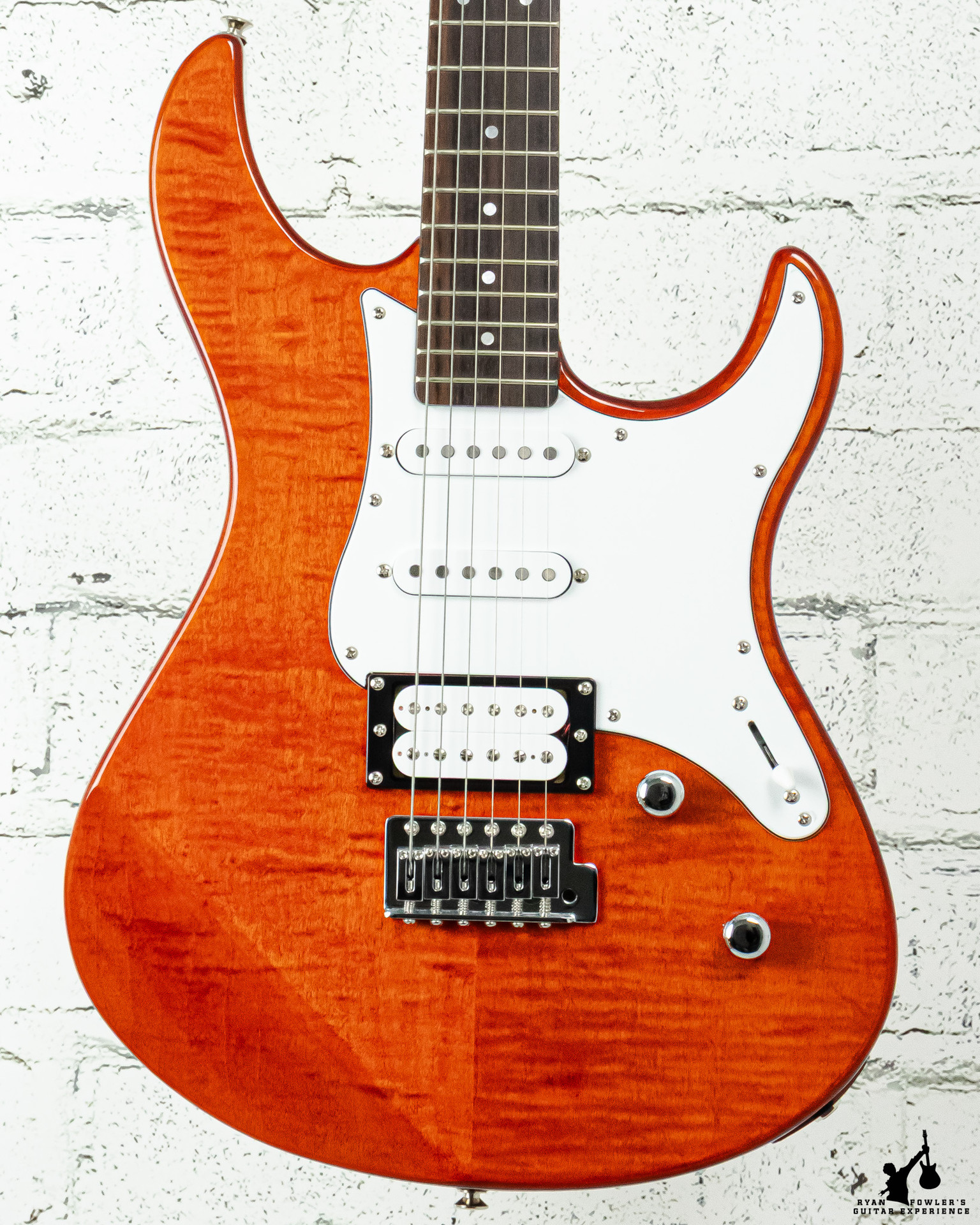 Yamaha PAC212VFM Pacifica Caramel Brown - Ryan Fowler