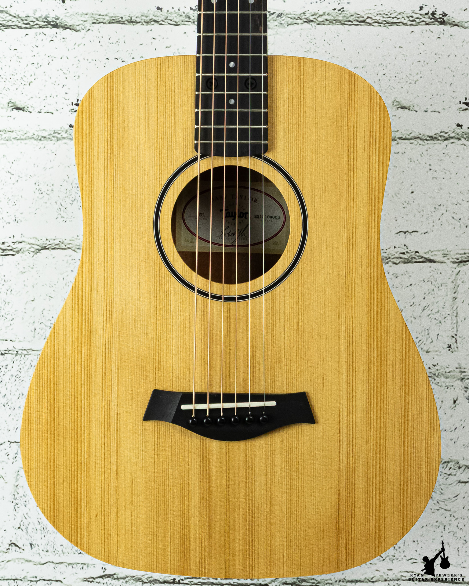 Taylor Baby BT1 Acoustic Guitar - Spruce Top with Bag
