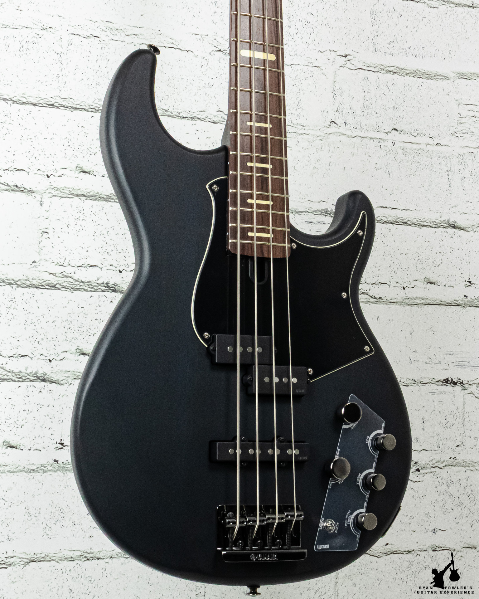 【Yamaha】エレキベース BB734A マッドブラック 4弦 Yamaha BB734A 4-String Bass Translucent Matte Black w/ bag