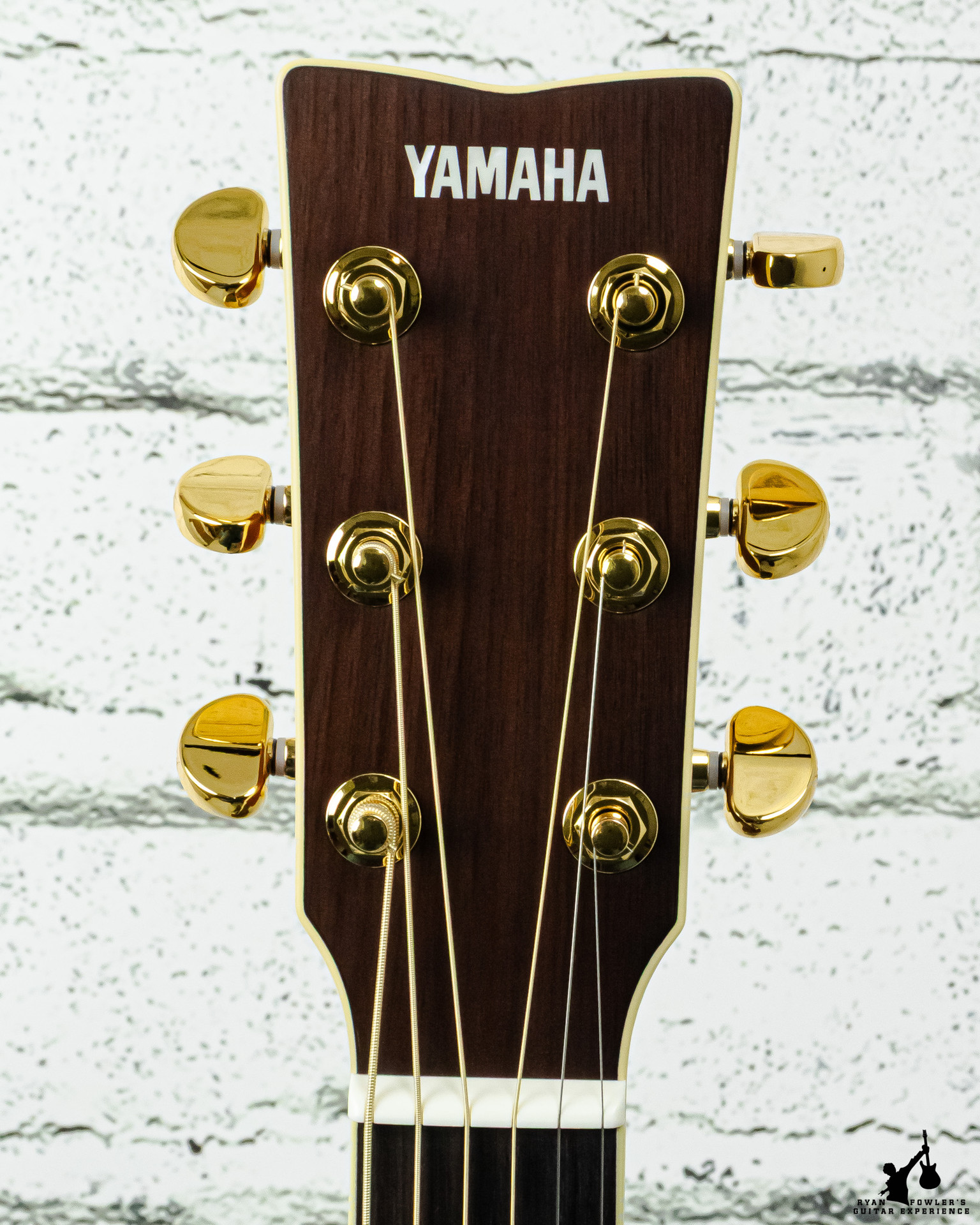 Yamaha LL6 ARE Original Jumbo Natural Rosewood Back/Sides