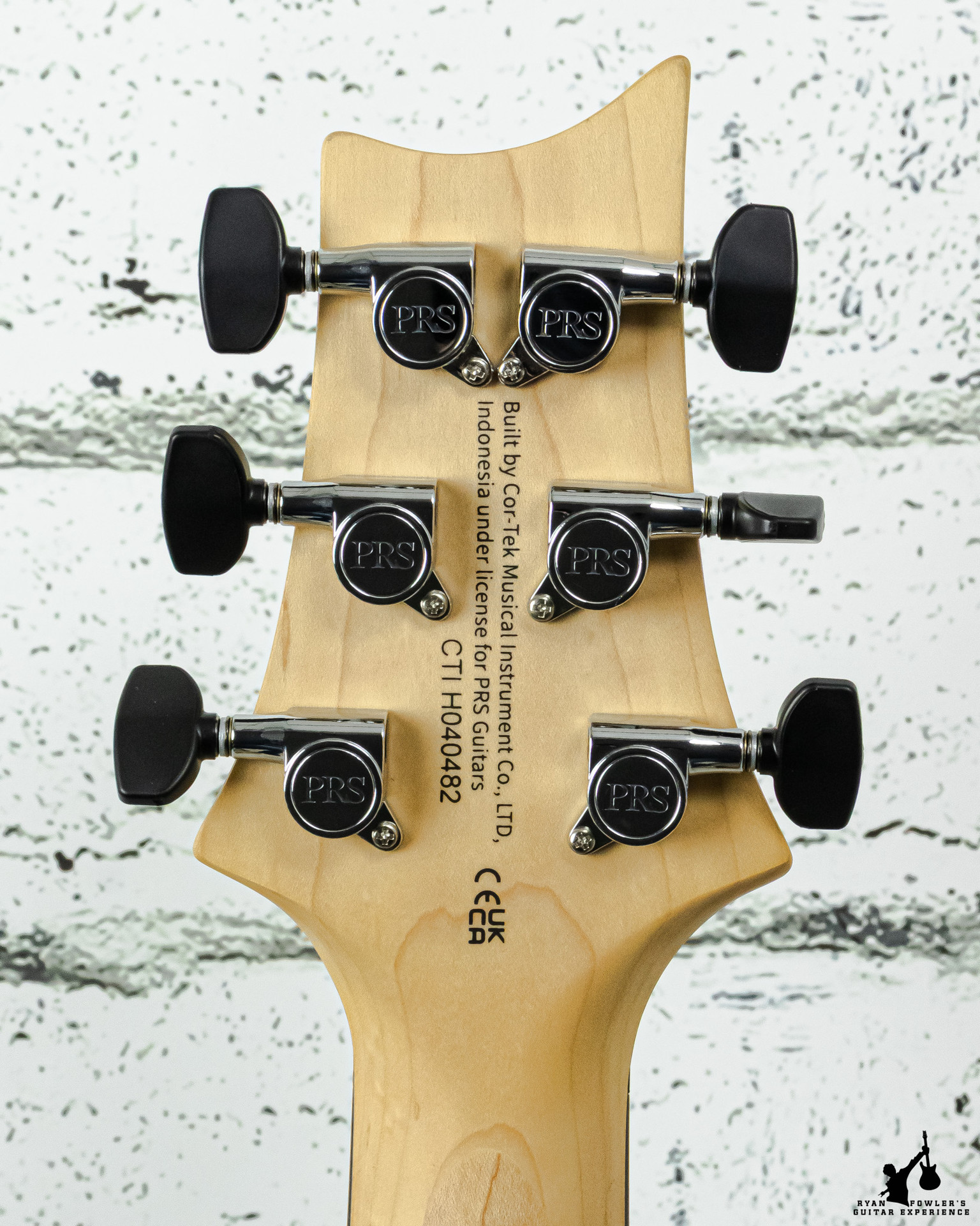 PRS SE CE24 Standard Metallic Gold Satin w/ Bag
