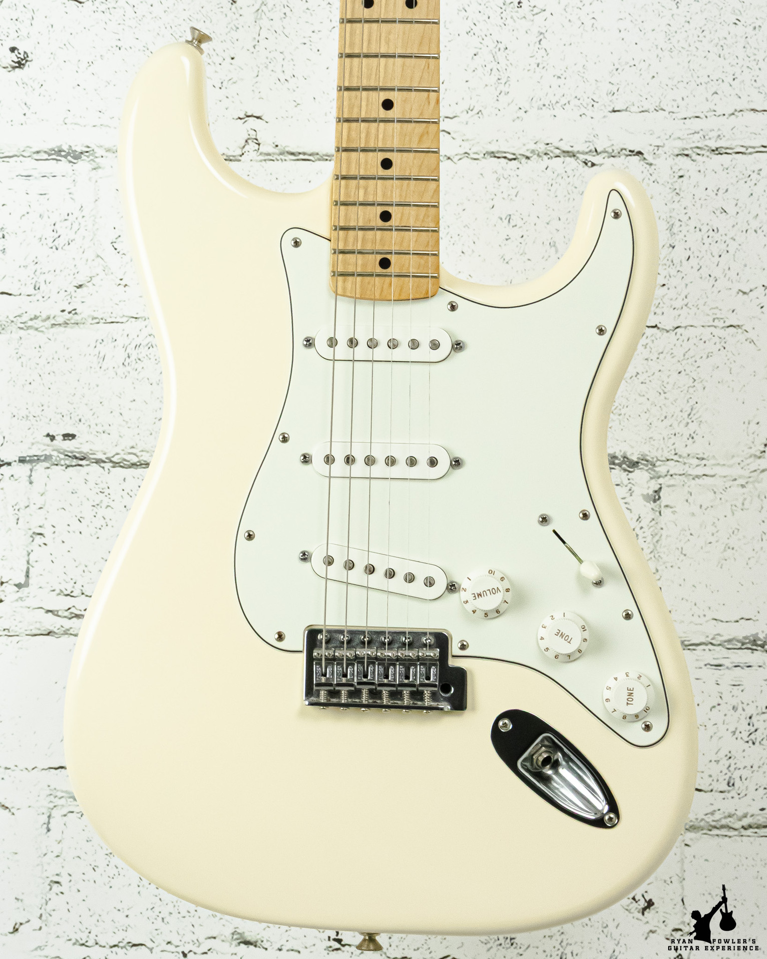 Fender ホワイト MADE IN MEXICO Fender MIM Strat White