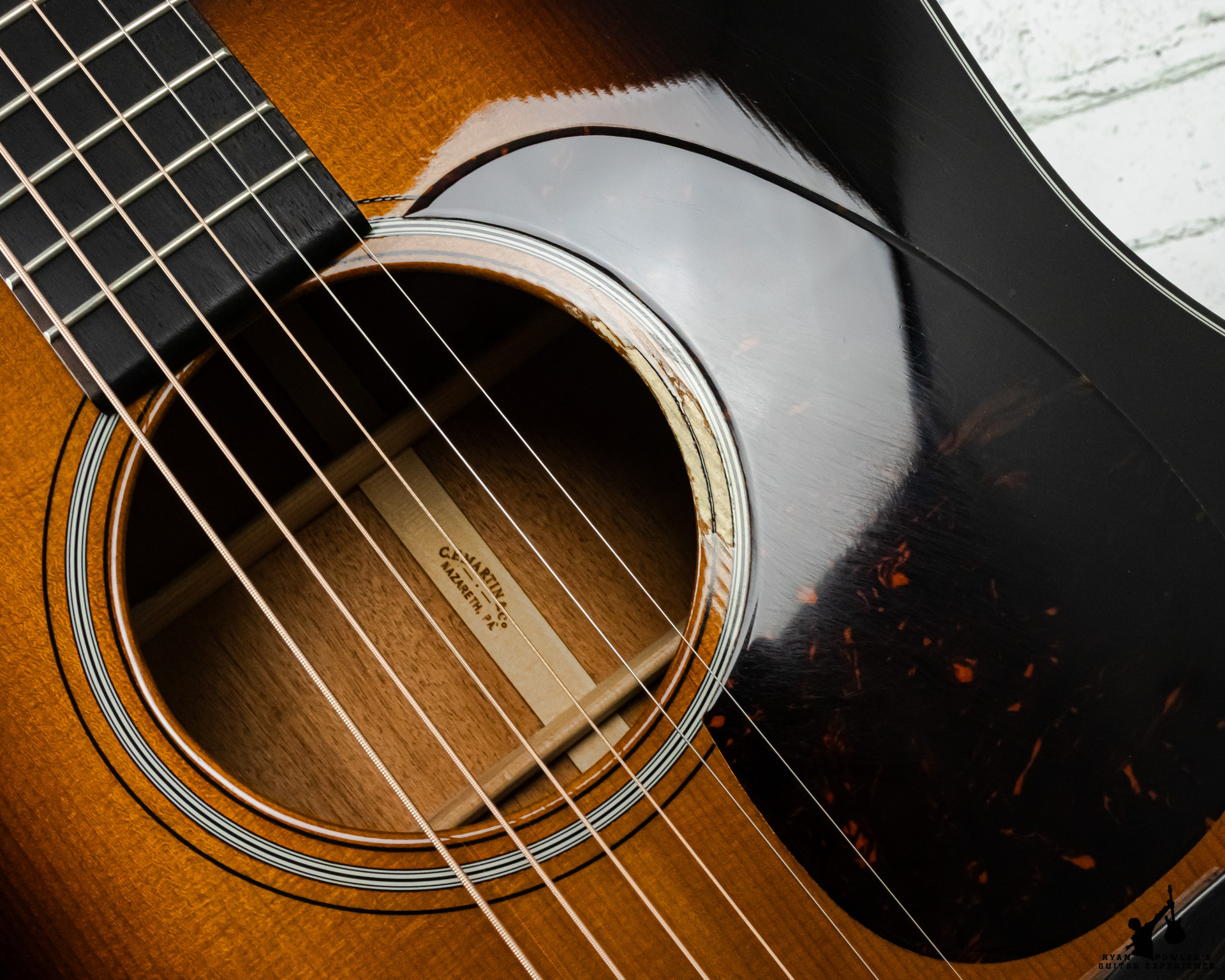 Martin D-18 Standard Series Sunburst w/ OHSC
