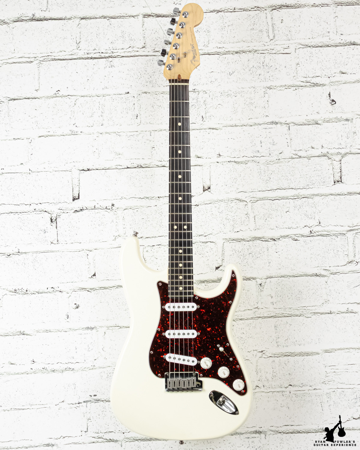 1997 Fender USA Roadhouse Strat White w/ Case