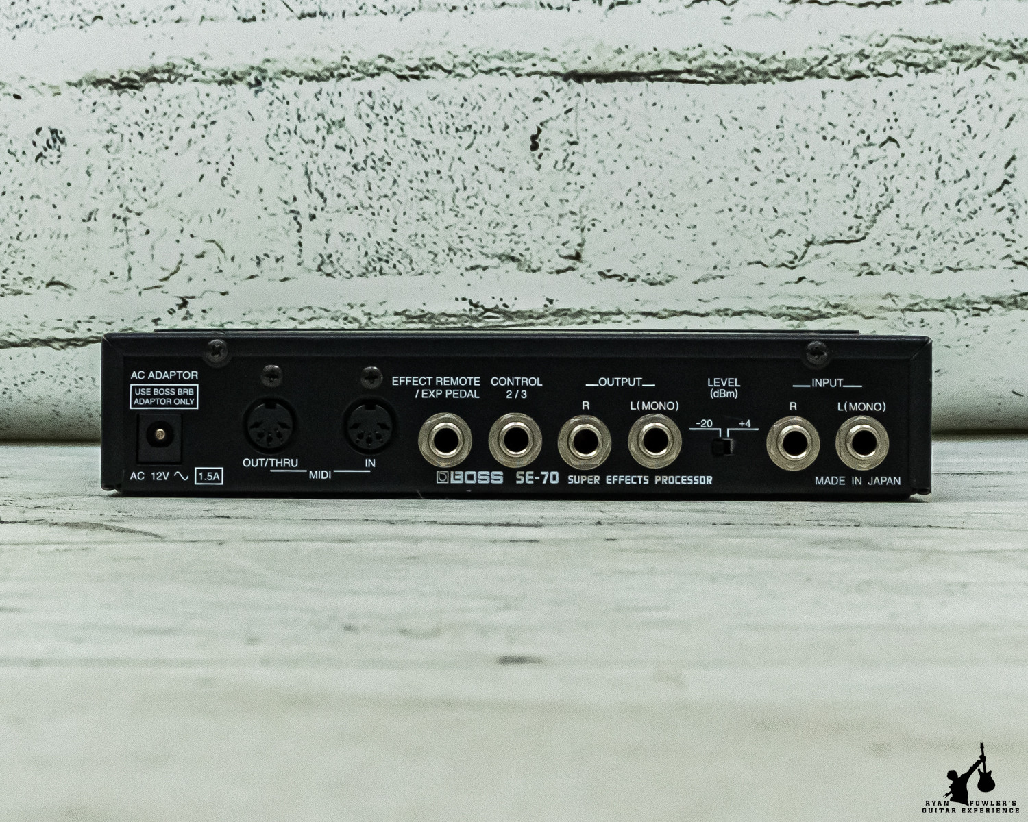 BOSS SE-70 スーパーエフェクトプロセッサー　初期化済 Boss SE-70 Super Effects Processor