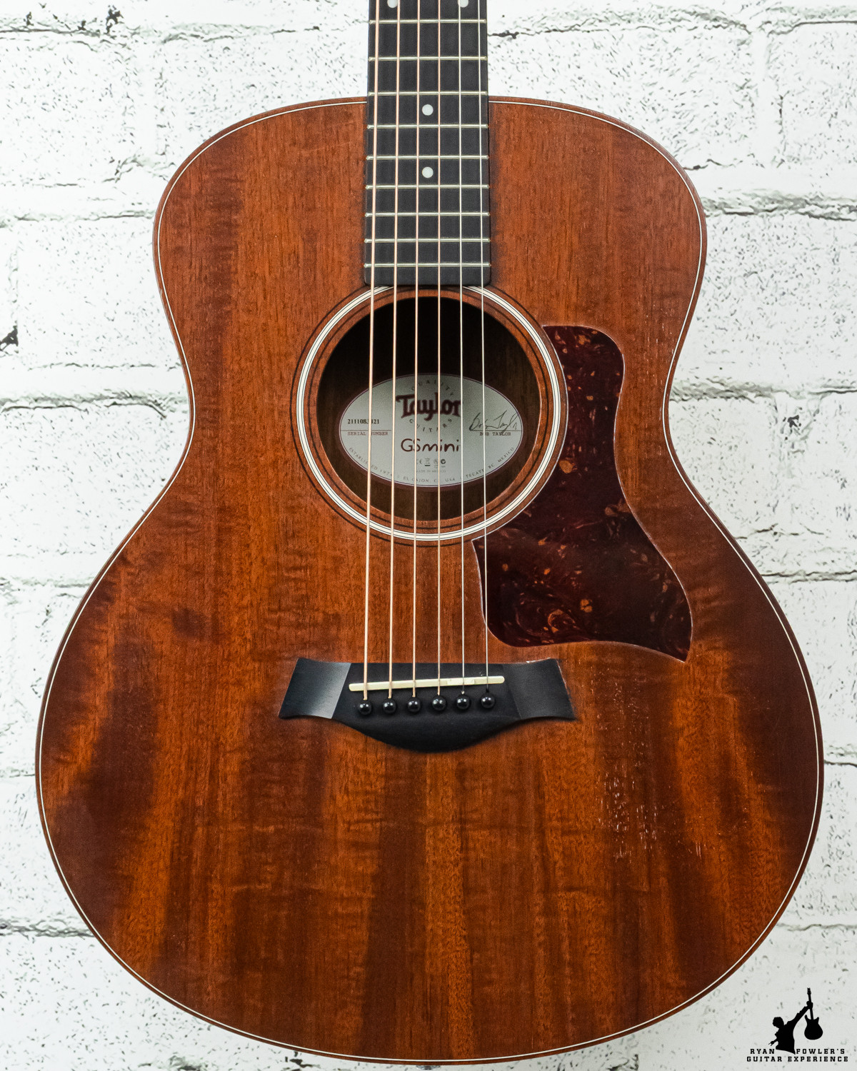 2013 Taylor GS Mini Mahgony w/gigbag