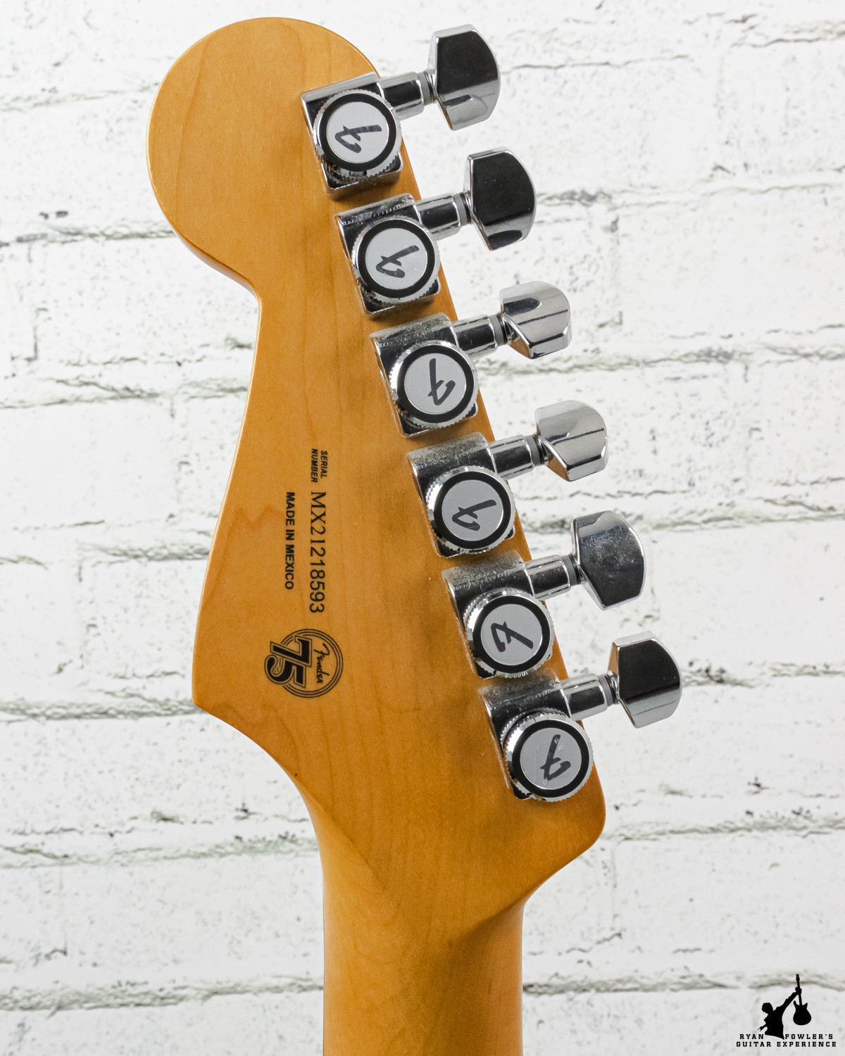 2022 Fender Player Plus Strat HSS Blue Fade