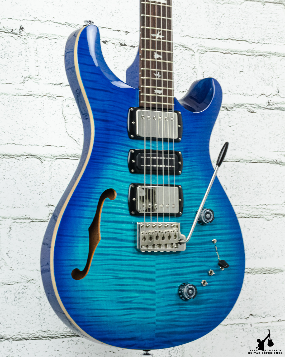 2025 PRS SE Special Lake Blue w/gigbag