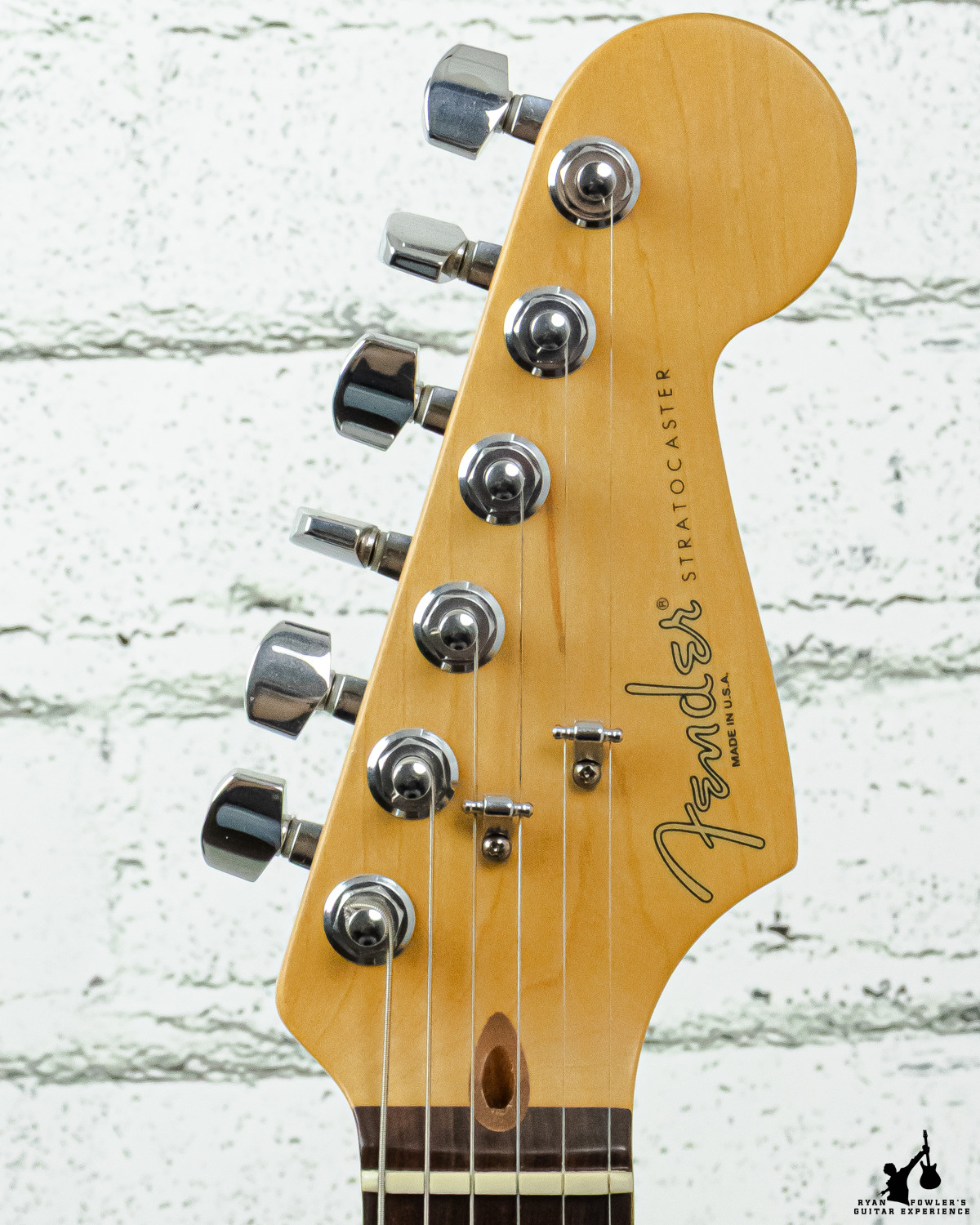 1999 Fender American Standard Stratocaster Inca Silver w/ OHSC