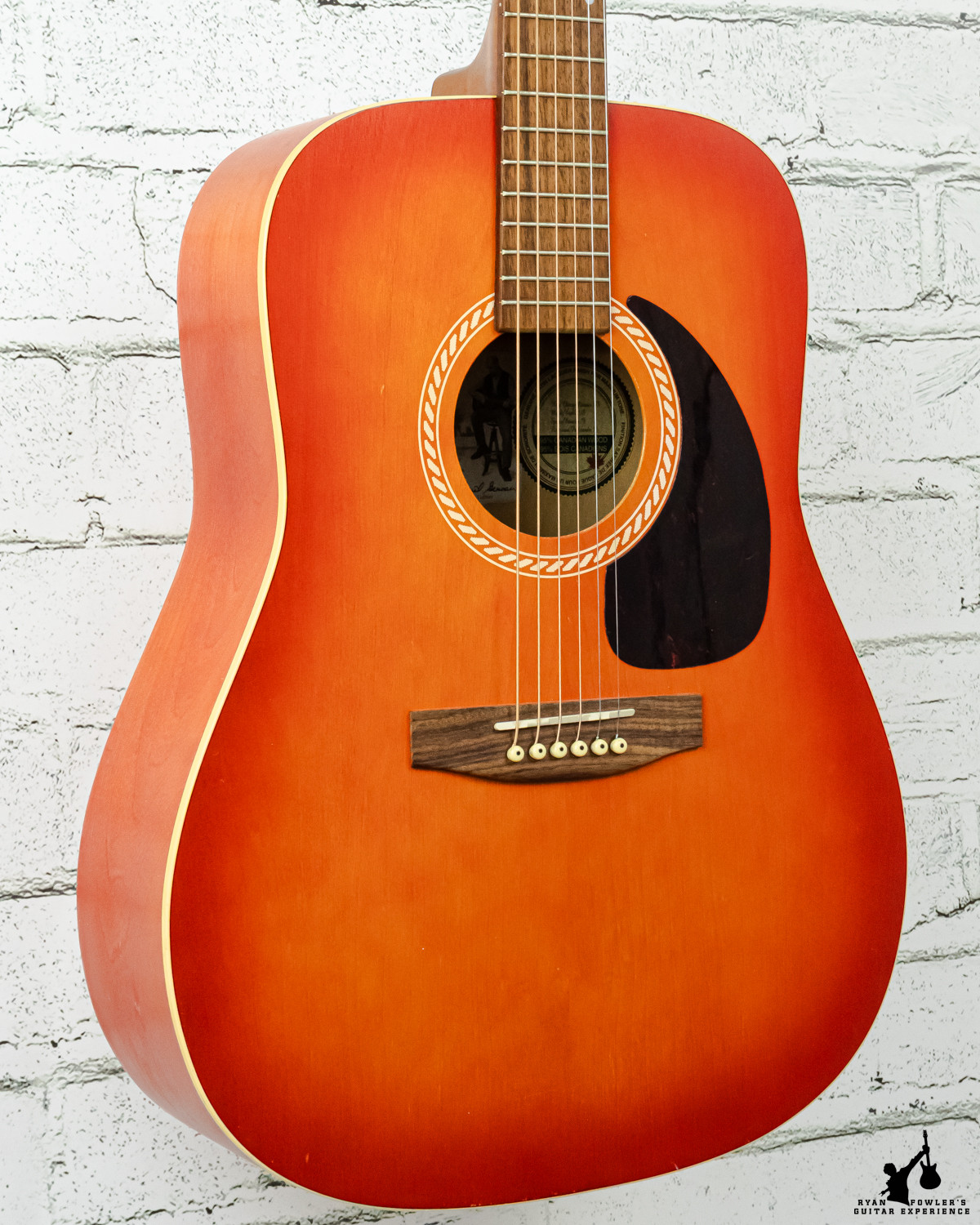 Art and Lutherie Wild Cherry Acoustic