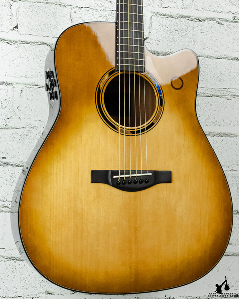 Yamaha TAG3 C TransAcoustic Sand Burst w/ bag