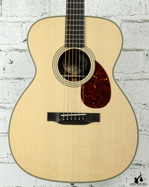 Collings OM2H 1-3/4" Nut w/ Case (#36428)