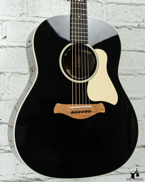 Taylor Gold Label 717e Blacktop w/ Case (#5071)