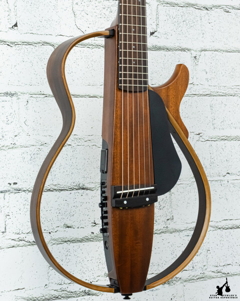 Yamaha SLG200S w/gigbag