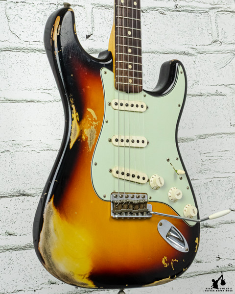 2018 Fender Custom Shop 62 Strat Sunburst Heavy Relic - OHSC