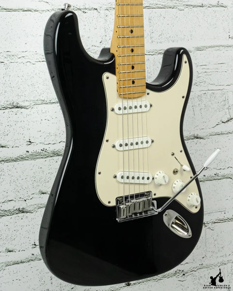 1989 Fender American Standard Strat Black -OHSC
