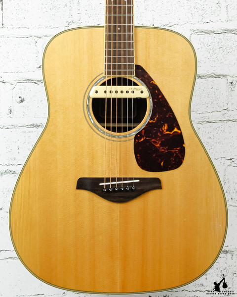 Yamaha FG730S Solid Top Acoustic w/LR Baggs & gig bag