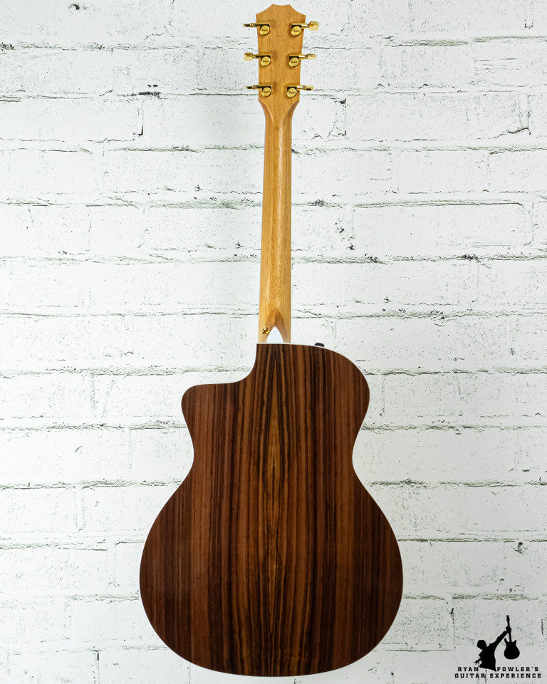 Taylor 214ce DLX w/ case (#3325)