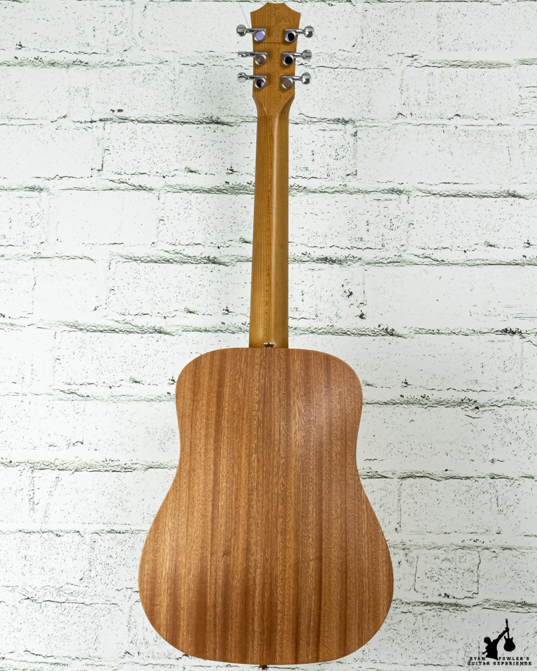 BT2 Baby Taylor Mahogany Top (#5010)
