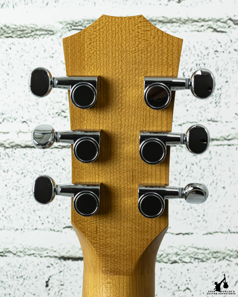 BT2 Baby Taylor Mahogany Top (#5009)