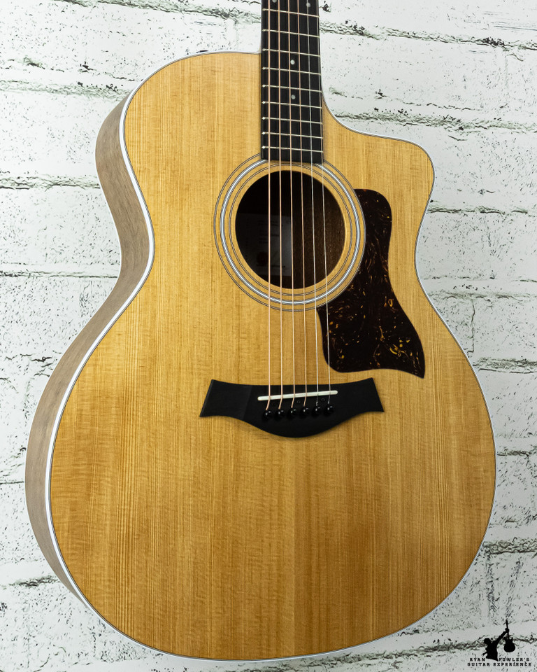 Taylor 214CE-K w/ Case (#5344)
