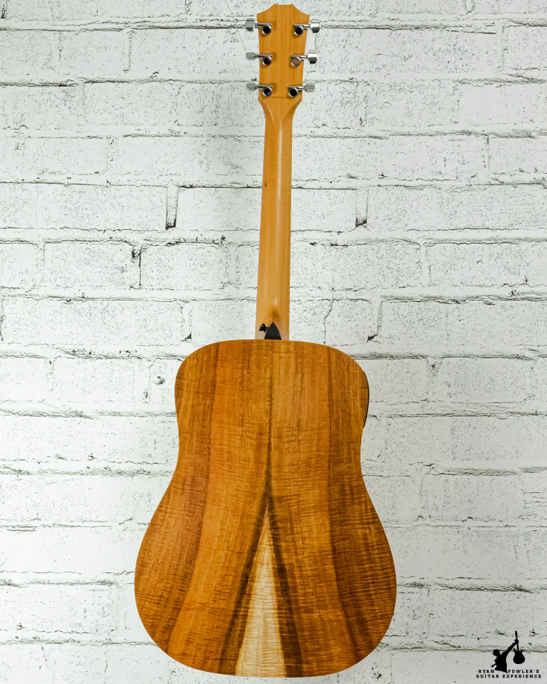Taylor Academy 10e LTD Hawaiian Koa w/ bag (5077)